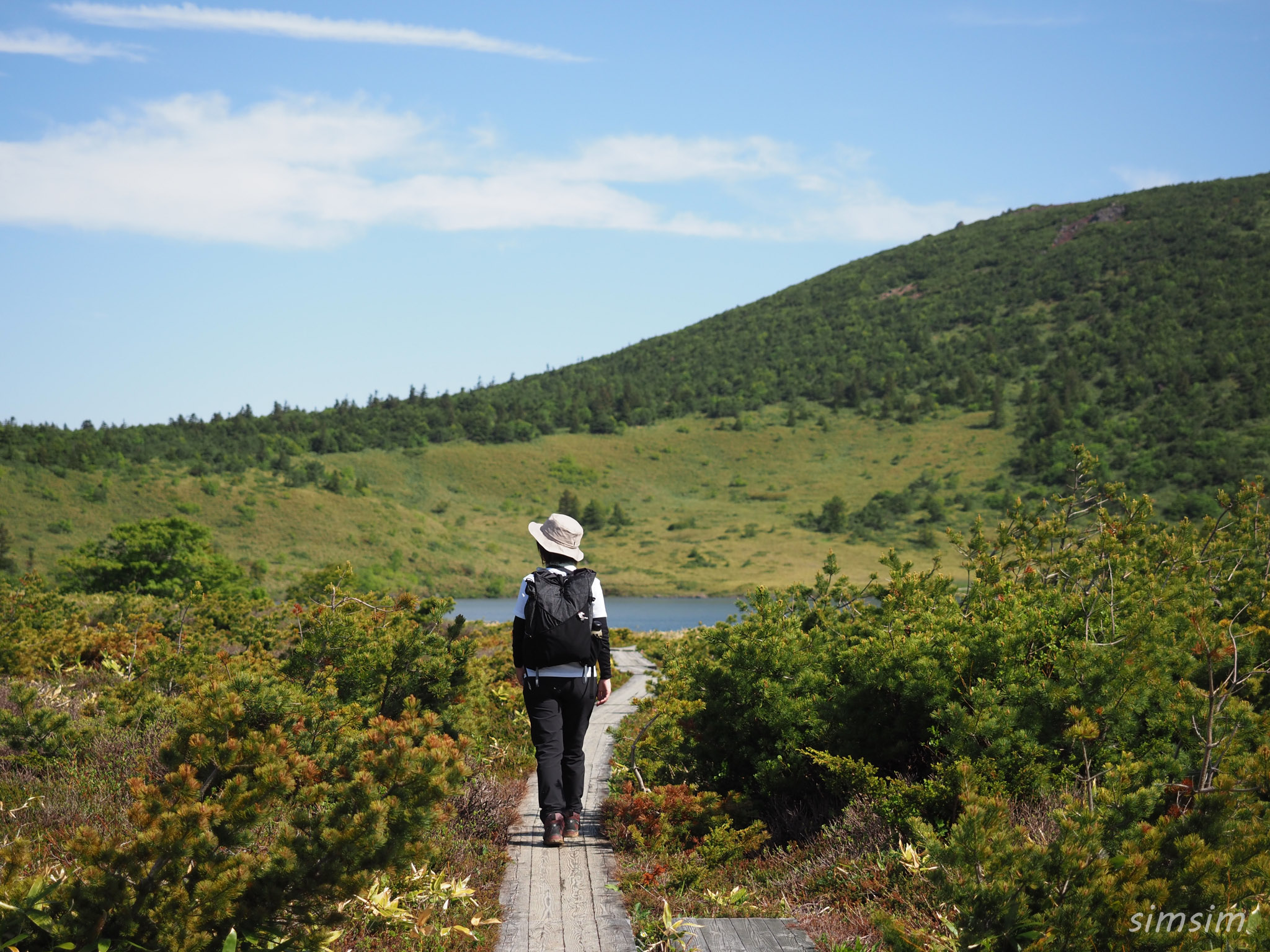 一切経山登山鎌沼