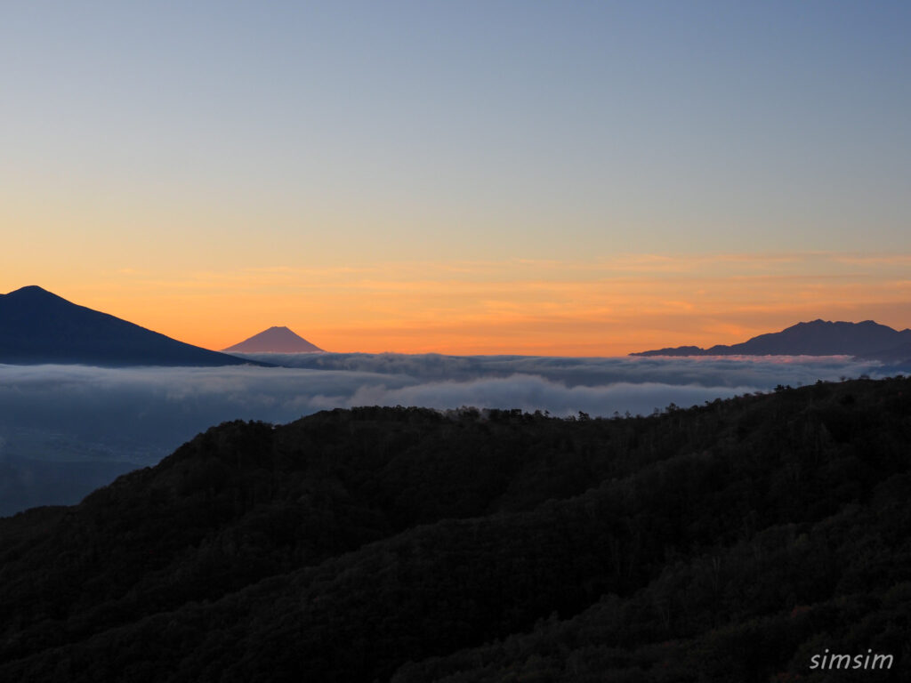 霧ヶ峰　朝焼け