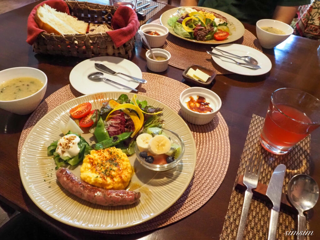 コロモデゲストハウス 朝食